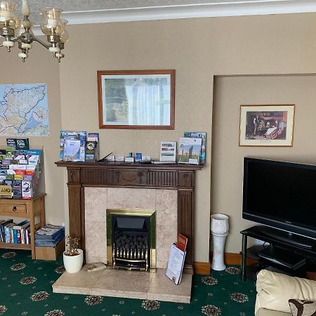Lyndon Guest House Inverness Extérieur photo