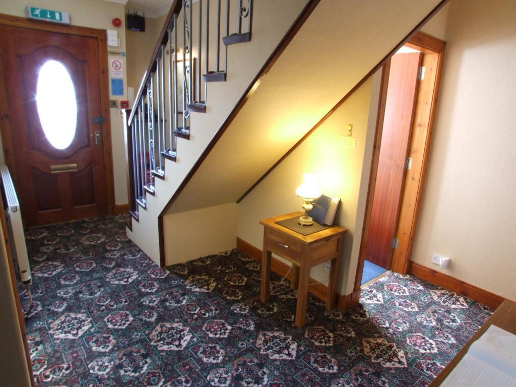 Lyndon Guest House Inverness Extérieur photo